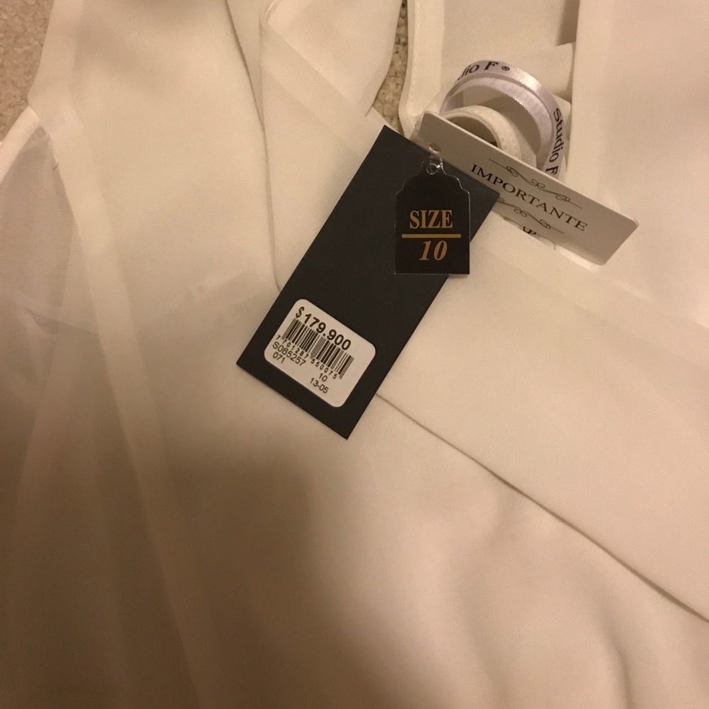 Colombian studio f brand new with tags. Runs small - Picture 4 of 5